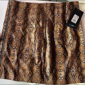*NWT* Fashion Nova Snake Your Way Through Skirt